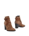 Tod's Ankle Boots In Beige