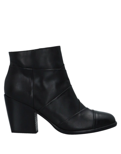 Alberto Fermani Ankle Boot In Black