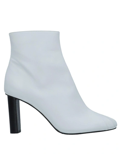 Joseph Ankle Boots In White