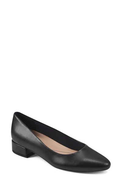 Easy Spirit Carey Pointy Toe Pump In Blk01