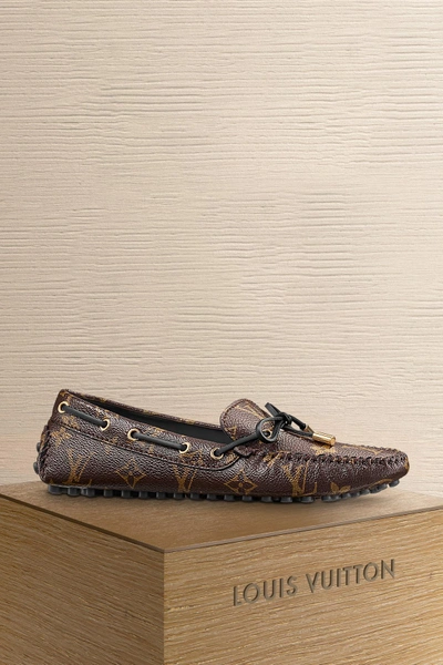 Louis Vuitton Gloria Loafer In Cacao