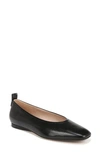 27 Edit Naturalizer Carla Flat In Black Leather