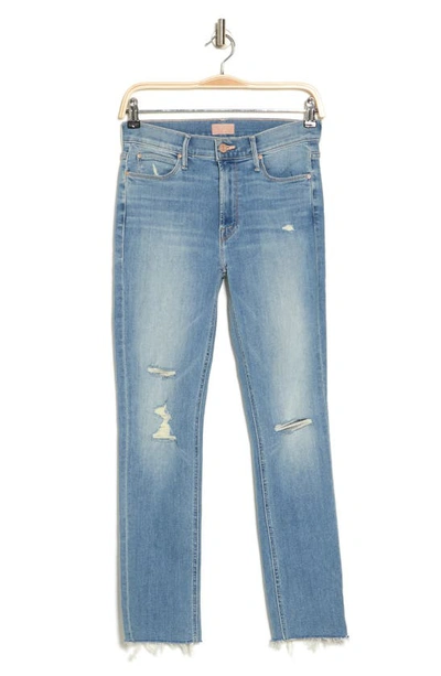 Mother The Dazzler Mid Rise Ankle Fray Jeans In Weekend Kitten