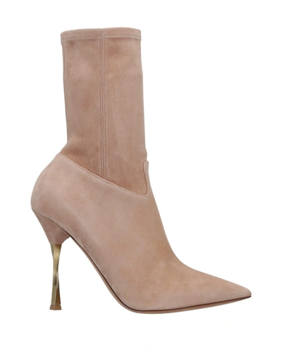 Valentino Garavani Ankle Boot In Pale Pink