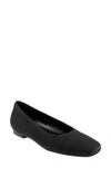 Trotters Gia Ornament Ballet Flat In Black