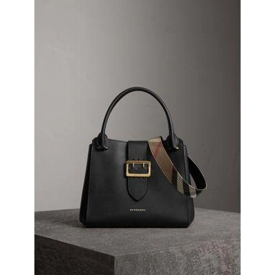 Burberry The Medium Buckle Tote In Grainy Leather In Black | ModeSens