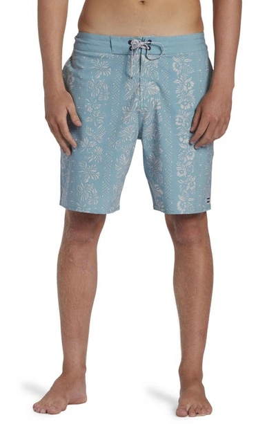 Billabong Sundays Lo Tide Board Shorts In Coastal