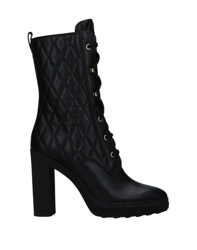 Tod's Ankle Boots In Black