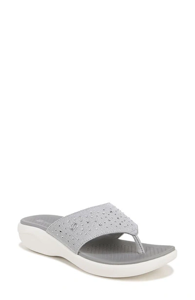 Bzees Cruise Bright Flip Flop In Oyster White Fabric