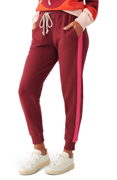 Faherty Soleil Joggers In Maroon Banner
