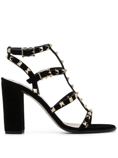 Valentino Garavani Rockstud Rolling Sandals In Black