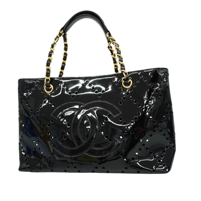 Pre-owned Chanel Matelassé Black Patent Leather Tote Bag ()