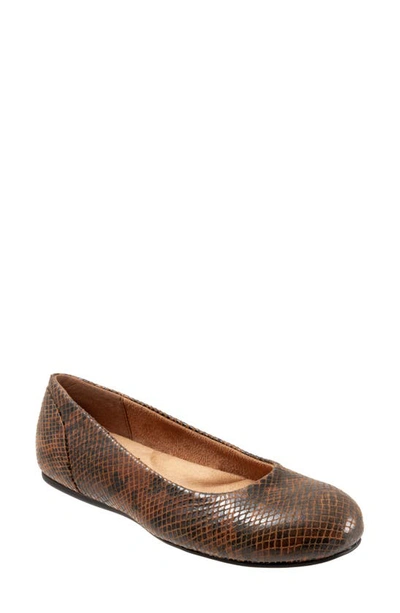 Softwalk Sonoma Flat In Brown Snake Print Leather