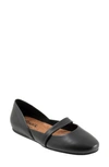 Softwalk Samara Flat In Black