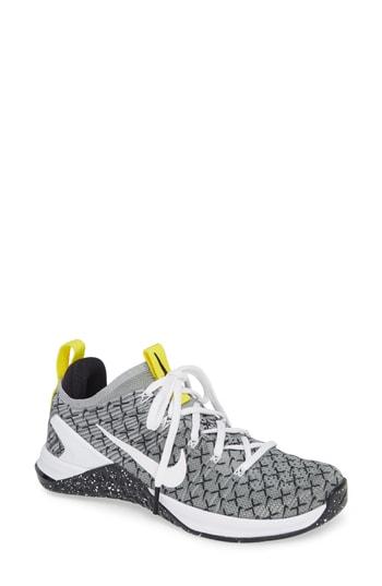 nike metcon dynamic yellow