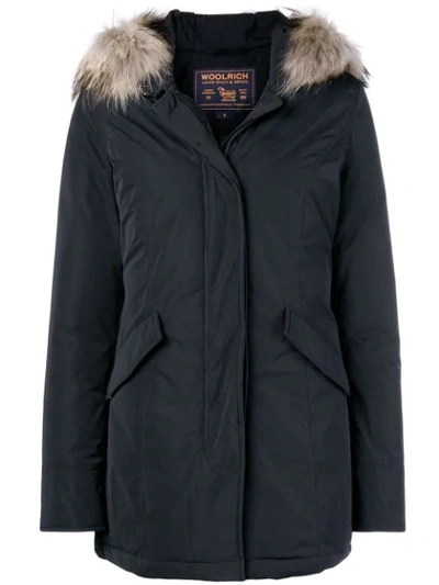 Woolrich Fur-trim Zipped Parka Coat In 324 Midnight Blue