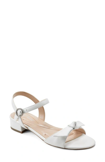 Easy Spirit Ginova Sandal In White Leather