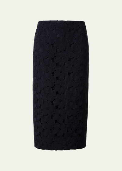 Akris Anemone Embroidered Crepe Pencil Skirt In Black