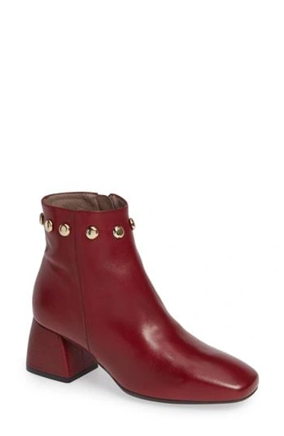 Wonders Block Heel Ankle Bootie In Red Smooth Leather