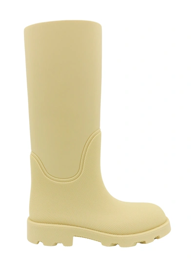 Burberry Boots In Yellow