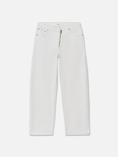 Frame Angled Zipper Long Barrel Jeans In White