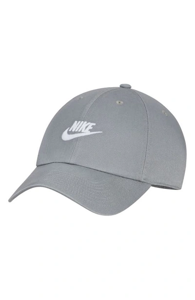 Nike Club Futura Wash Baseball Cap In Particle Grey/ White