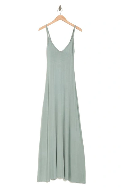 Go Couture V-neck Maxi Dress In Sage