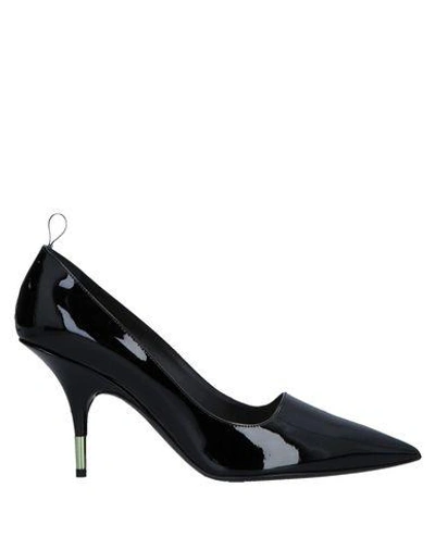 Alain Tondowski Pump In Black