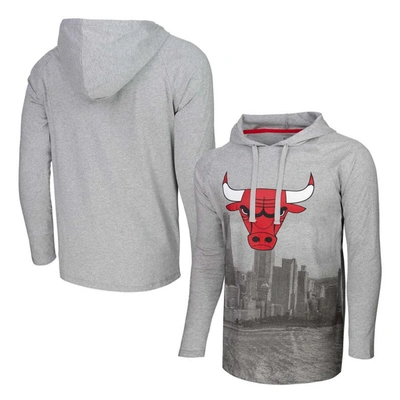 Stadium Essentials Heather Grey Chicago Bulls Atrium Raglan Long Sleeve Hoodie T-shirt