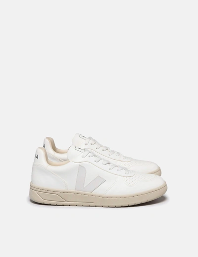 Veja Womens  V-10 Cwl Trainers In White