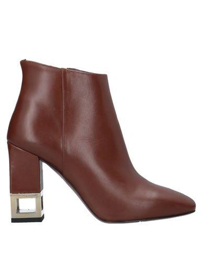 Albano Ankle Boot In Brown