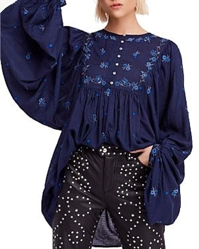 Free People Kiss From A Rose Tunic Top In Navy