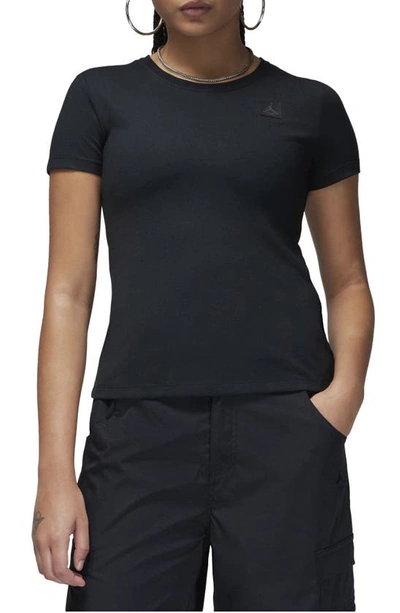 Nike Essentials Slim Crewneck T-shirt In Black
