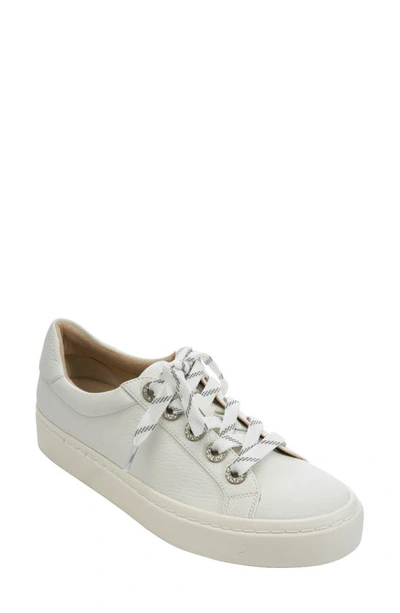 Vaneli Ysenia Trainer In White