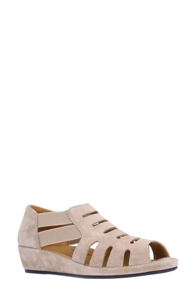 L'amour Des Pieds Bayla Wedge Sandal In Taupe
