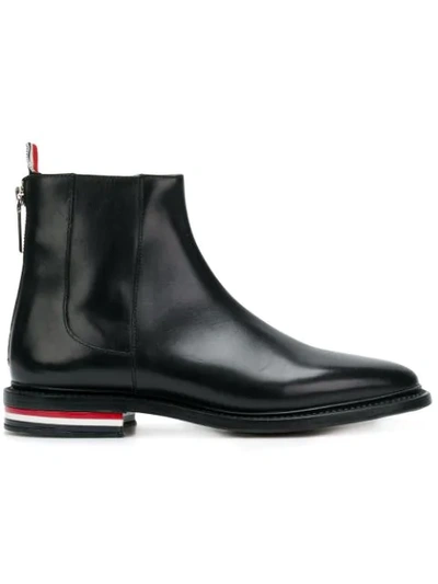 Thom Browne Fitted Zip-up Chelsea Boot In Black