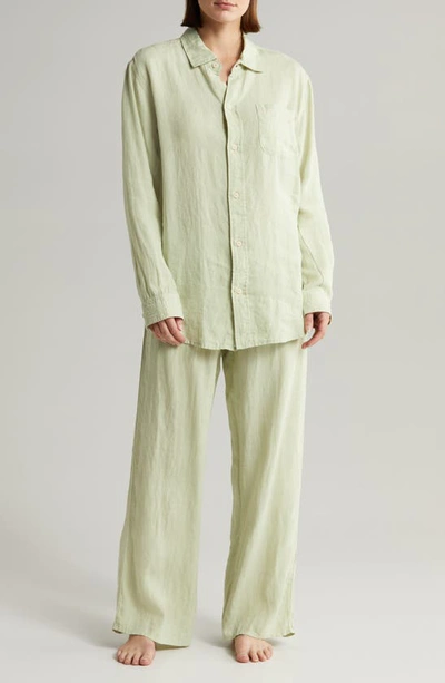 Desmond & Dempsey Long Sleeve Linen Pajamas In Pistachio