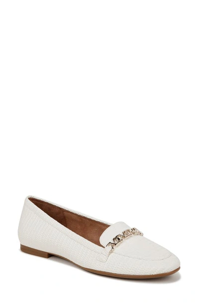 Naturalizer Jemi Chain Loafer In White Woven Embossed Faux Leather
