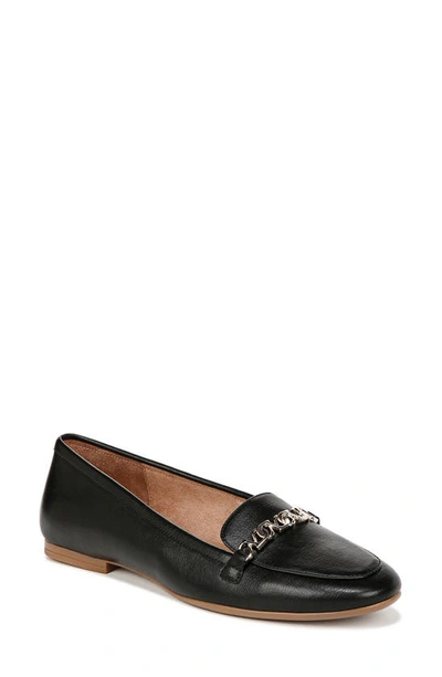 Naturalizer Jemi Chain Loafer In Black Faux Leather