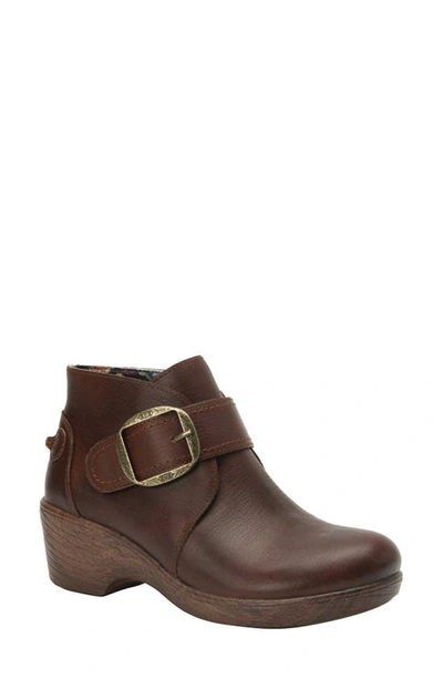 Alegria By Pg Lite Wedge Ankle Boot In Chestnut