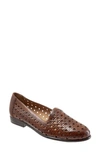 Trotters Liz Flat In Brown Leather