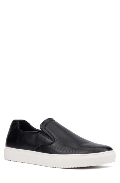X-ray Jasper Slip-on Sneaker In Black