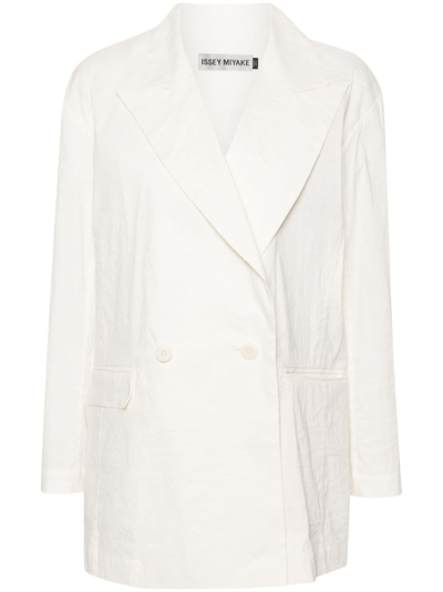 Issey Miyake Shaped Membrane Double-breasted Blazer In White