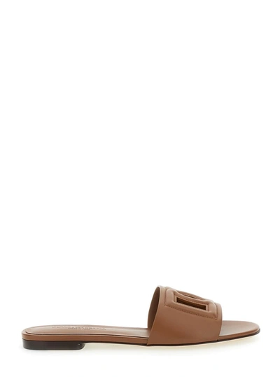 Dolce & Gabbana Logo Leather Flat Sandals In Tan