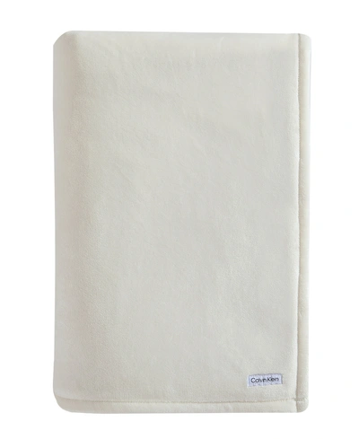 Calvin Klein Core Plush Solid Blanket, King In Ivory