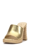 Jessica Simpson Kashet Platform Slide Sandal In Gold Mnappu