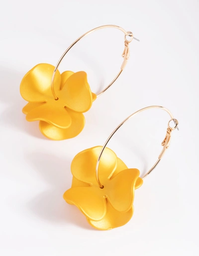 Lovisa Matte Yellow Flower Hoop Earrings