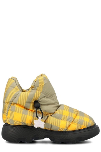 Burberry Check Pillow Padded Drawstring Snow Boots In Hunter Ip Chk