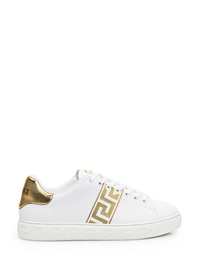Versace Greca Sneaker In Bianco-oro