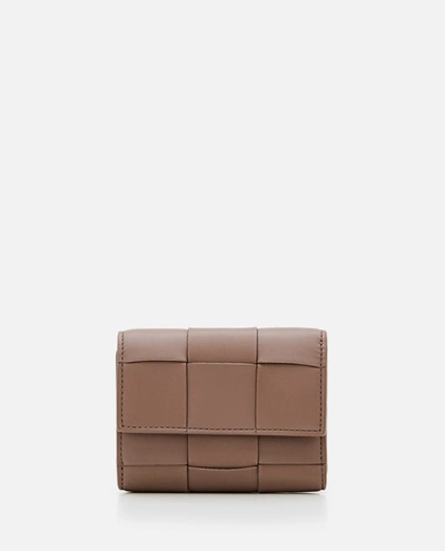 Bottega Veneta Tri-fold Leather Wallet In Brown